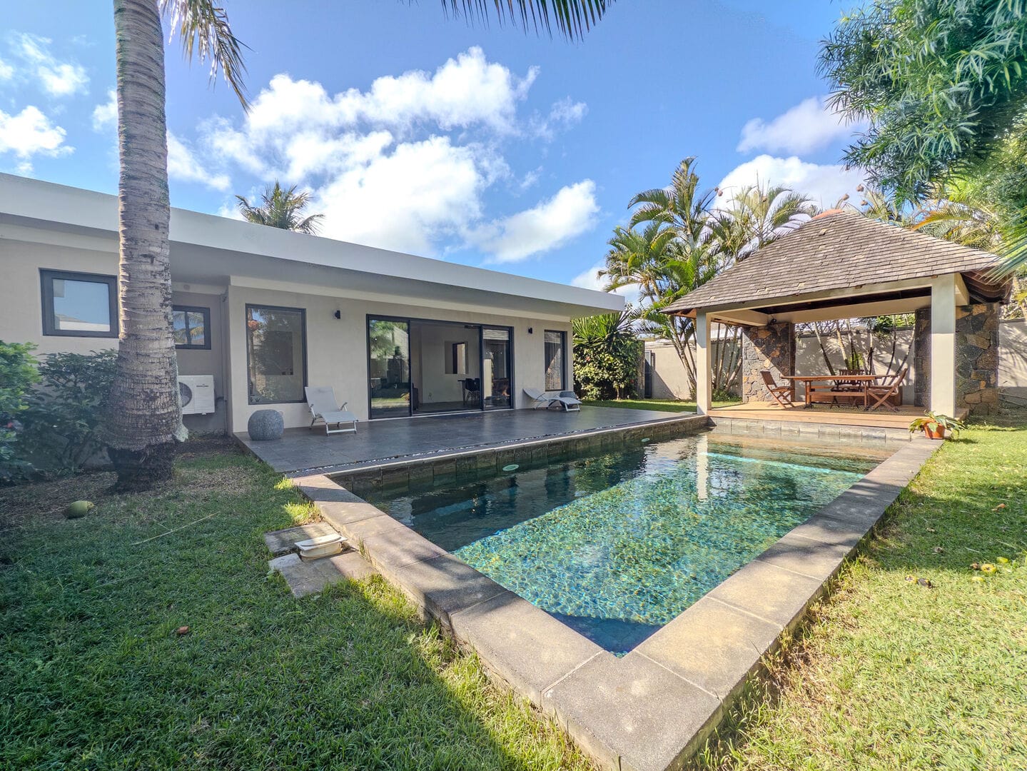 VILLA 4 CHAMBRES VENTE À CASASOLA 2 – PÉREYBÈRE
