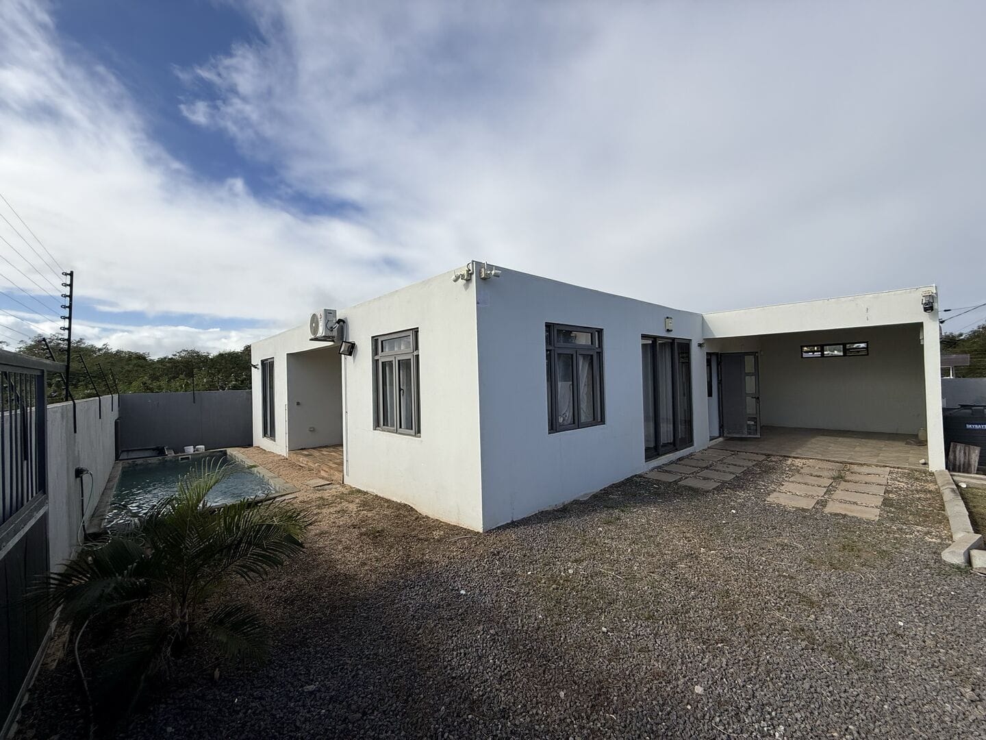 VILLA 3 CHAMBRES AVEC PISCINE PRIVÉE – POINTE AUX PIMENTS